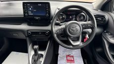 Toyota Yaris 1.5 Hybrid Design 5dr CVT Hybrid Hatchback